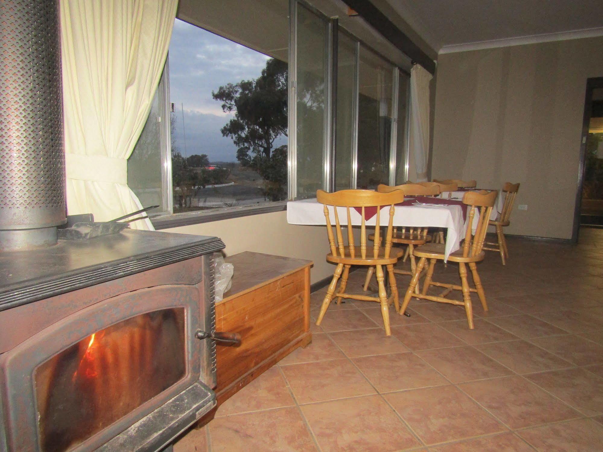 Allonville Gardens Motel Wagga Wagga Exterior foto